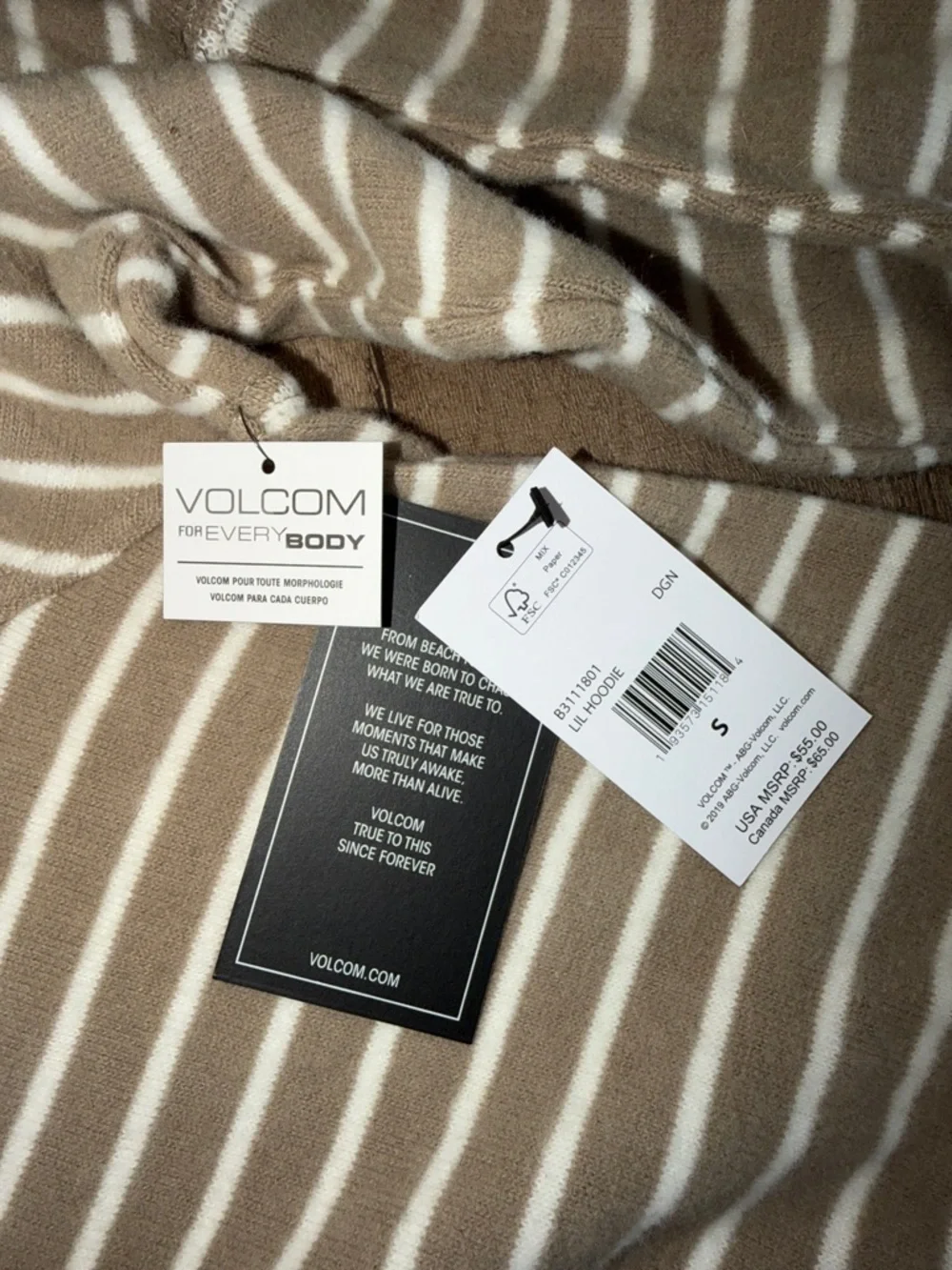 Volcom Hoodie - Picture 3 of 4